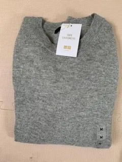 2025年秋新作 UNIQLO カシミヤクルーネックセーター　Ｍ