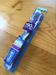 Oral-B ホワイトニング フレックスブラシ　歯ブラシ 新品 未開封のサムネイル