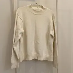 ユニクロ　ラウンドネック 長袖セーター