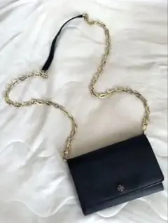 トリーバーチ　ショルダーウォレット チェーンストラップ付き