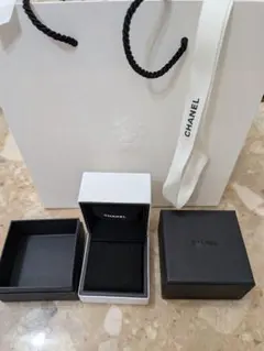 【6月限定割引】CHANEL ジュエリーケース 空箱 ショップ袋のサムネイル