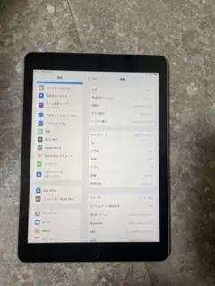 Apple iPad 第6世代 128GB 本体のサムネイル