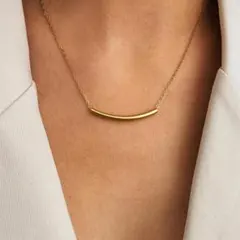 【ゴールド】シンプル スマイルネックレス ステンレス製バーネックレス当日発送人気