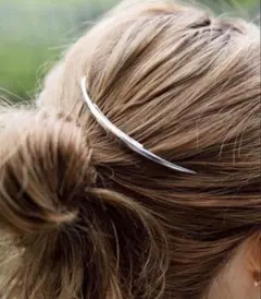 シルバー ヘアクリップ カーブデザイン メタルコーム ヘアアクセサリー
