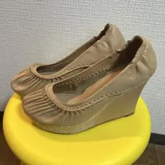 Zucca⭐︎ズッカ⭐︎ベージュ レザー ウェッジヒールパンプス