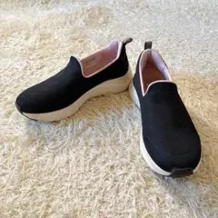 SKECHERS スケッチャーズ Arch Comfort 黒 スリッポン　23