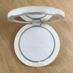 Dior ディオールスキン　フォーエヴァー　クチュール　ルミナイザー　03