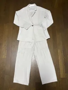 ホワイト シングルボタン パンツスーツ GU Sサイズ　セットアップ