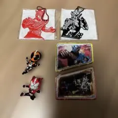 仮面ライダーグッズ（キーホルダー、マグネット）