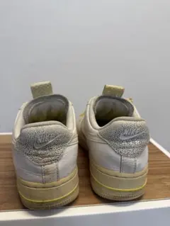 Nike Air Force 1 ホワイト/イエロー