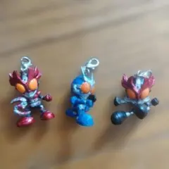 お値下げしました☆仮面ライダー キーホルダー フィギュア 3体セット