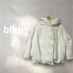 【完売品】モードなデザインが魅力！ blkbyのふんわり上質ダウンジャケットのサムネイル