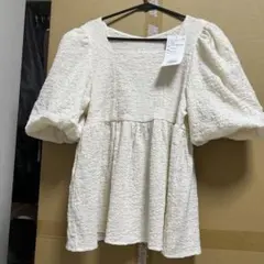 【期間限定】AZUL MOUSSYホワイト パフスリーブ トップスS(M)サイズ