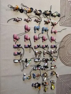 ROUND1 ONE PIECE Hello Kitty ストラップ 大量セット ROUND1 ONE PIECE Hello Kitty ストラップ 大量セット - メルカリ