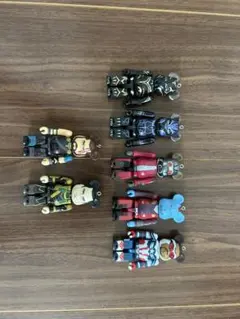 ベアブリック 8体セット