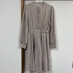 幾何学柄ピンク柄ワンピースのサムネイル