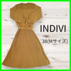 INDIVI ベルト付きプリーツニットワンピース キャメル 38(Mサイズ)