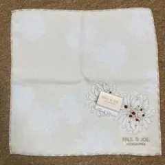 PAUL & JOE 花柄刺繍タオルハンカチ