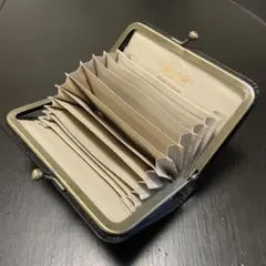 Item thumbnail for item 218a273c-555d-46b0-8257-31b37ca71db4