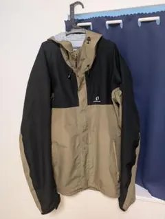 ONYONEレインジャケットXO