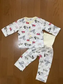 パジャマ　スヌーピー　90