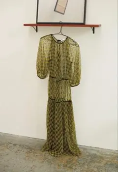 Cecilie Bahnsen ホワイトひざ丈ワンピース 半袖 Cecilie Bahnsen ホワイトひざ丈ワンピース 半袖 - メルカリ