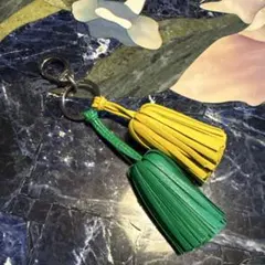 Item thumbnail for item f78b8d00-f5d5-40e4-9adf-ae237879f076