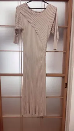 SNIDEL ベージュ リブ編み 半袖ワンピース