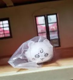 ちいかわ　ベビー　ベイビー　 カプセルトイ フィギュア　ハイハイ　モモンガ