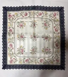 ROYAL DOULTON ハンカチ 花柄 レース縁のサムネイル