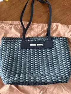 miu miu ミュウミュウ トートバッグのサムネイル