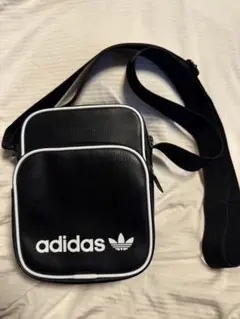 adidas ショルダーバッグ