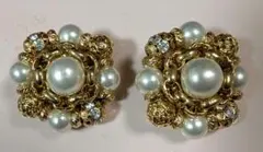 パール調とクリスタルのイヤリング約2.8センチ