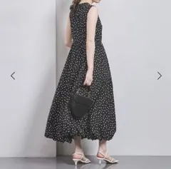 未使用】【完売品】 JENNE フロッキードット 大人エアリー ワンピース