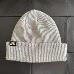 Nike グレー ニット帽 フリーサイズ