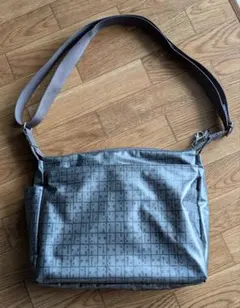 値下げ！ヤマト屋 ラビラビ ポシェット　ショルダーバッグのサムネイル