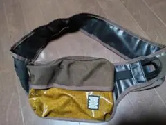 ❤️✨年末値下、ブラウン ボディバッグ ナイロン製