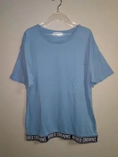 ロデオクラウンズ　メンズ　　水色地　裾にロゴ入Tシャツのサムネイル