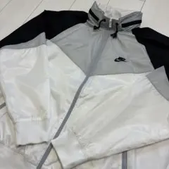 ブランド古着！2019年 NIKE モノトーン ナイロン ジャケット スポジャケ