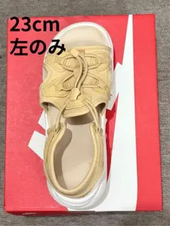 NIKE エアマックスココ 左のみ 23cmのサムネイル