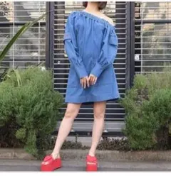 MSGM(エムエスジーエム)　デニム　ワンピース　オフショルダーのサムネイル