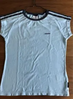 adidas Tシャツのサムネイル