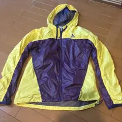 adidas CLIMAPROOF ウィンドブレーカー　ウーマン