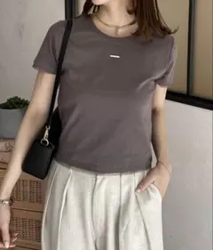 チャーム付きコンパクトTシャツ　チャコールグレー　Mサイズのサムネイル