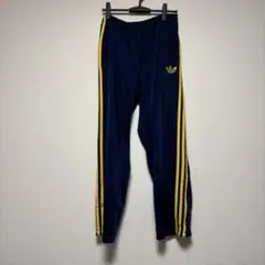 adidasトラックパンツ ジャージ　アディダス ネイビーイエローラインMサイズ