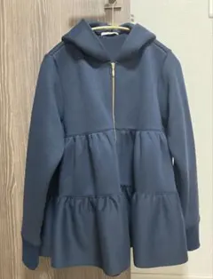 美品　yori ダンボールティアードパーカー　ヨリ