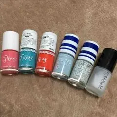 マニュキアのサムネイル