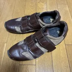 GUCCI グッチ　ベルクロ　スニーカー　GGキャンバス　靴のサムネイル