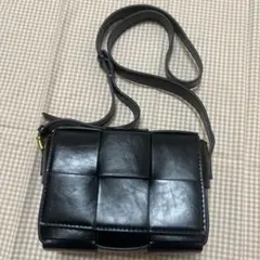 ショルダーバッグ