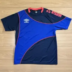 umbro 半袖シャツ M 青/黒/赤